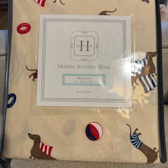 Modern Southern Home Full Sheet Set - Cream with Dachshund Print - Picture 1 of 4